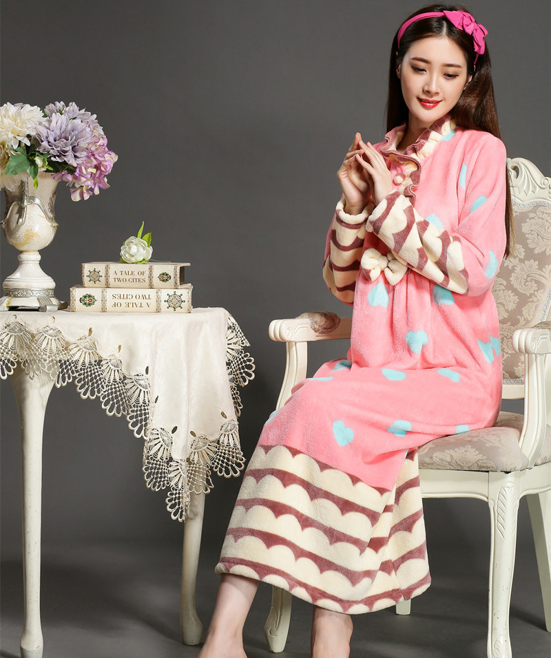 Camisón de terciopelo para mujer, ropa de dormir de princesa rosa púrpura, lencería de exposición, vestido cálido de invierno para el hogar: pink flower / XL