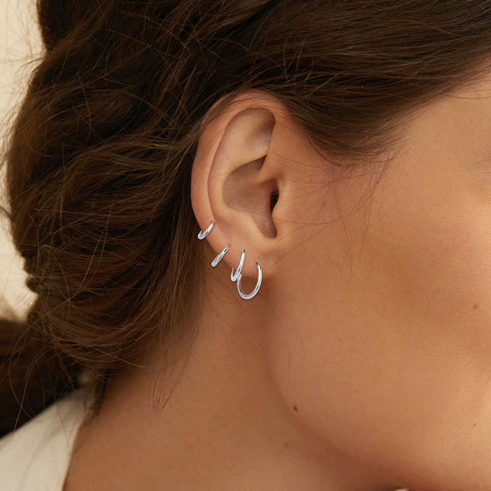Pendientes de círculo abierto de titanio G23, pendientes simples con personalidad de aire fresco, joyería abierta para Piercing del Tragus a la para hombres y mujeres