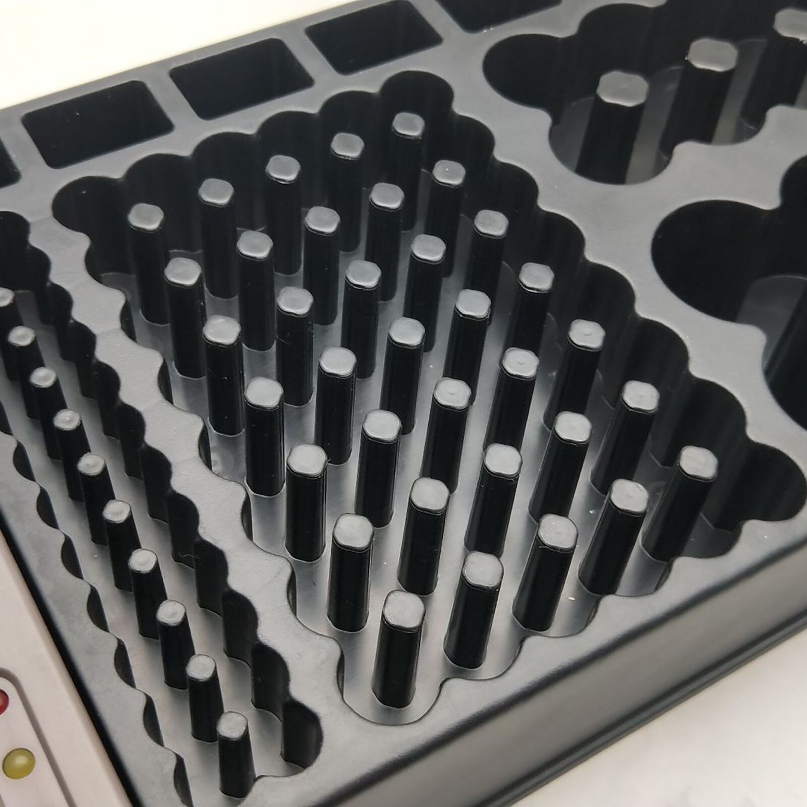 40# Battery Storage Box, Battery Tester, Battery Strength Indicator Capacity Tester Organizer Tester Battery Caddy Rack Box