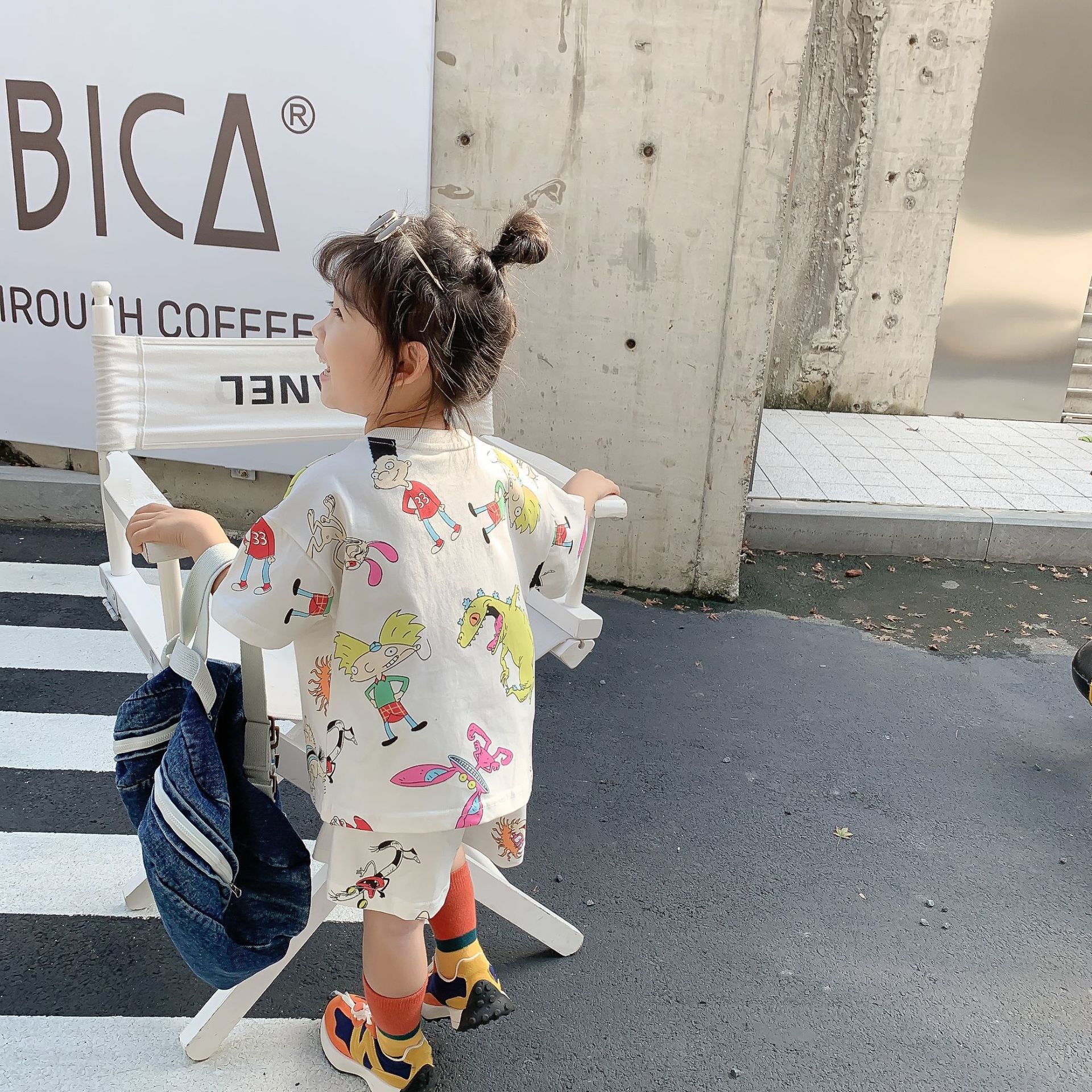 1498C Set di abbigliamento per bambini abito da cartone animato estate 2022 stampa di cartoni animati Monster Graffiti Suit Girl Two Piece Clothes Top Short
