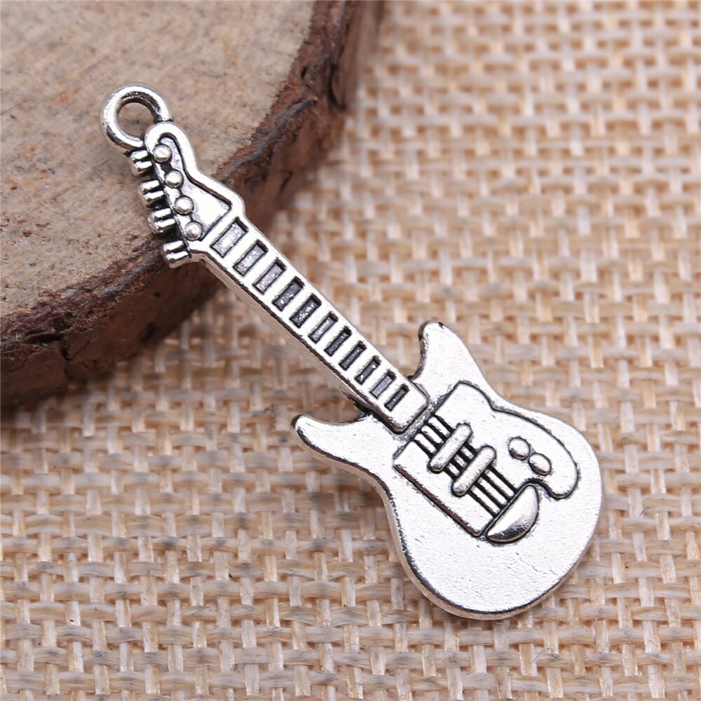 Wysiwyg 10Pcs Charms Electic Gitaar 35X12Mm Antiek Maken Hanger Fit Vintage Tibetaans Zilveren Kleur Diy Handgemaakte sieraden: Antique Silver Plated