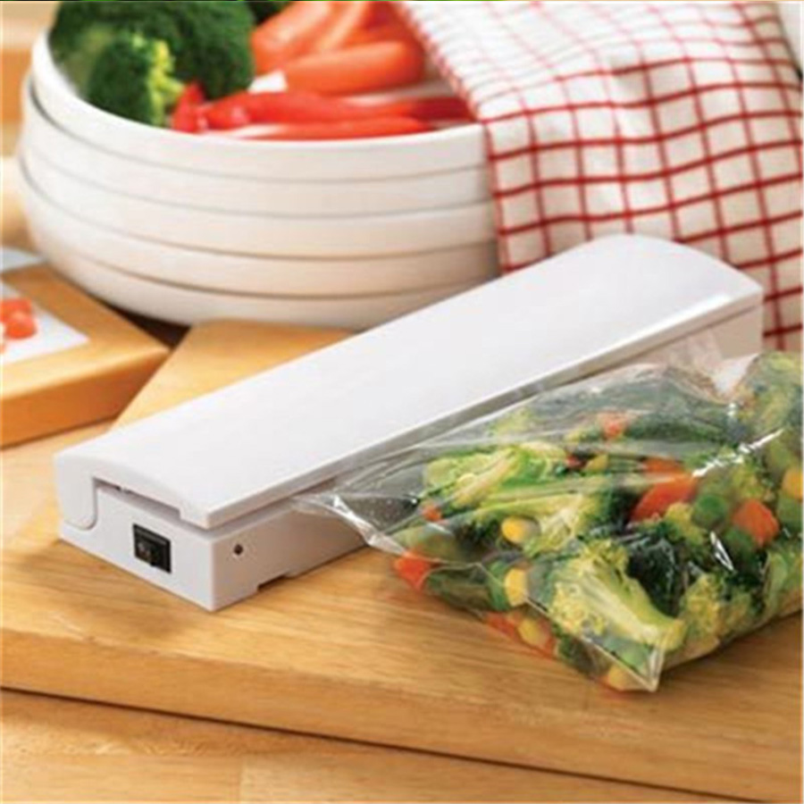 Mini Vacuum Heat Sealer Sealing Seal the bags mouth to Stay Fresh Food Storage Plastic Bag for Kitchen Power by Batter