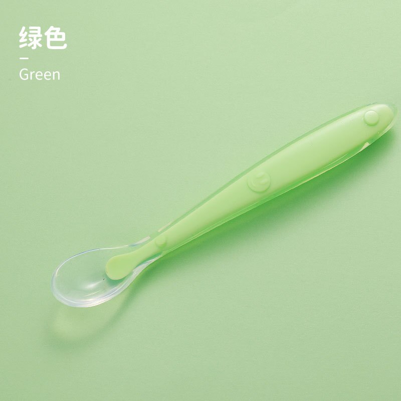Baby Weiche Silikon Löffel Süssigkeit Farbe Temperatur spüren Löffel freundlicher Lebensmittel Baby Fütterung Werkzeuge für 4M-3Y: Grün