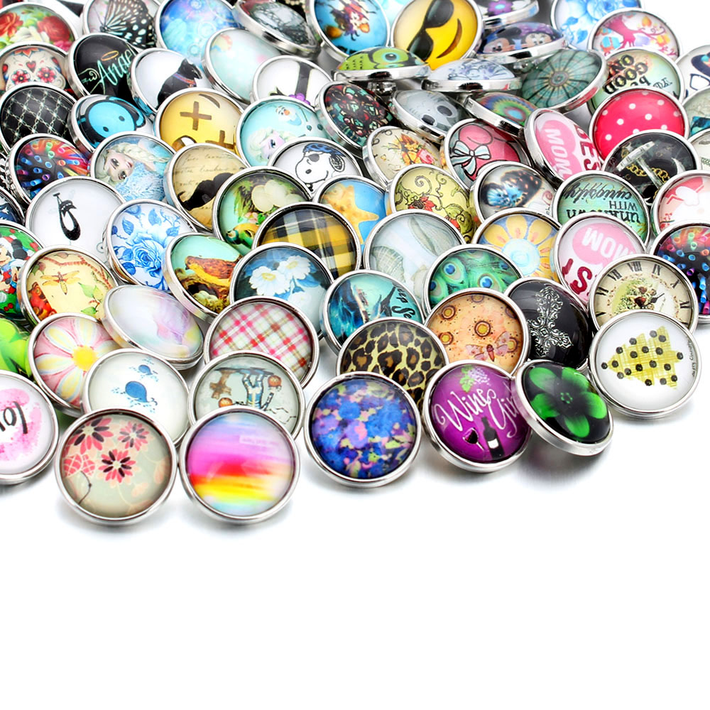 10 teile/los Austauschbaren schnappen Schmuck gemischt SchöNe Buchstaben Glas 18mm Druckknopf Schmuck Für schnappt Armbinde Armreifen