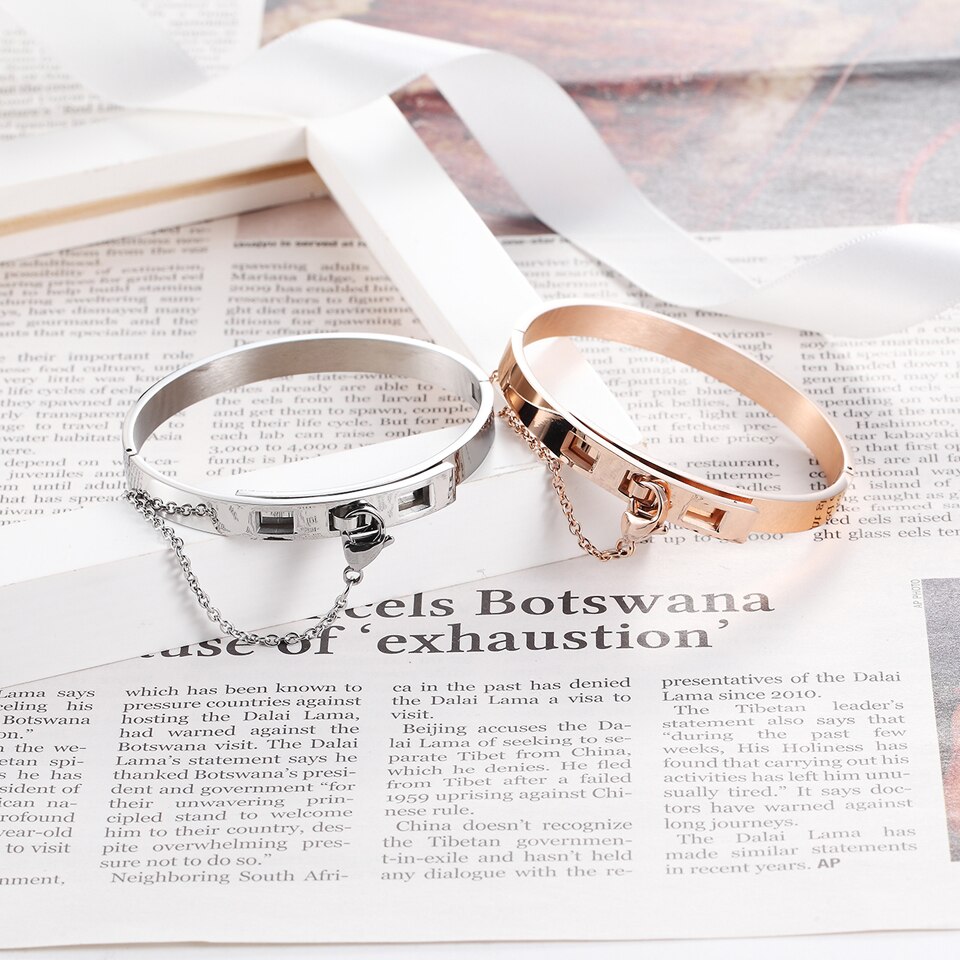 Gold Color Bangle Bracelet For Women Safety Chain Cuff Bracelet Noeud armband Bracelets Female Jewelry Bangles