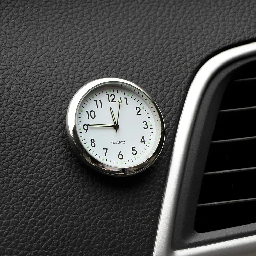 Auto Klok Mini Lichtgevend Digitaal Horloge Mechanica Quartz Klokken Auto 'S Interne Stick-On Auto Styling Accessoires