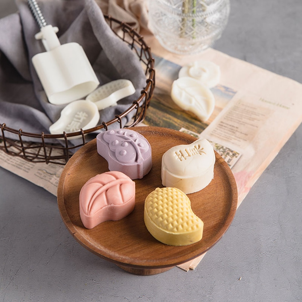 Moon Cake Decorating Tools Oriental Pastry Leaf Mango Shaped Mooncake Mold Hand Pressure Fondant Pastry Baking Tool 4pcs Set