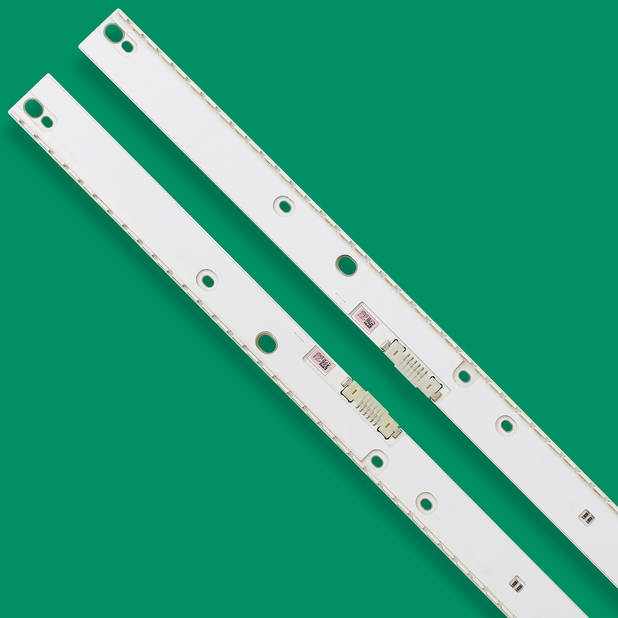 7 PEZZI LED SMD 3V RETROILLUMINAZIONE STRISCIA PER TV LCD DA32/65 UNIVERSALE e
