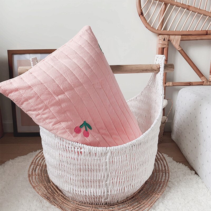 Koreaanse Gewatteerde Baby Kussensloop Katoen Cherry Borduren Kids Kussensloop Chic Kinderen Kussensloop Baby Kamer Decoraties