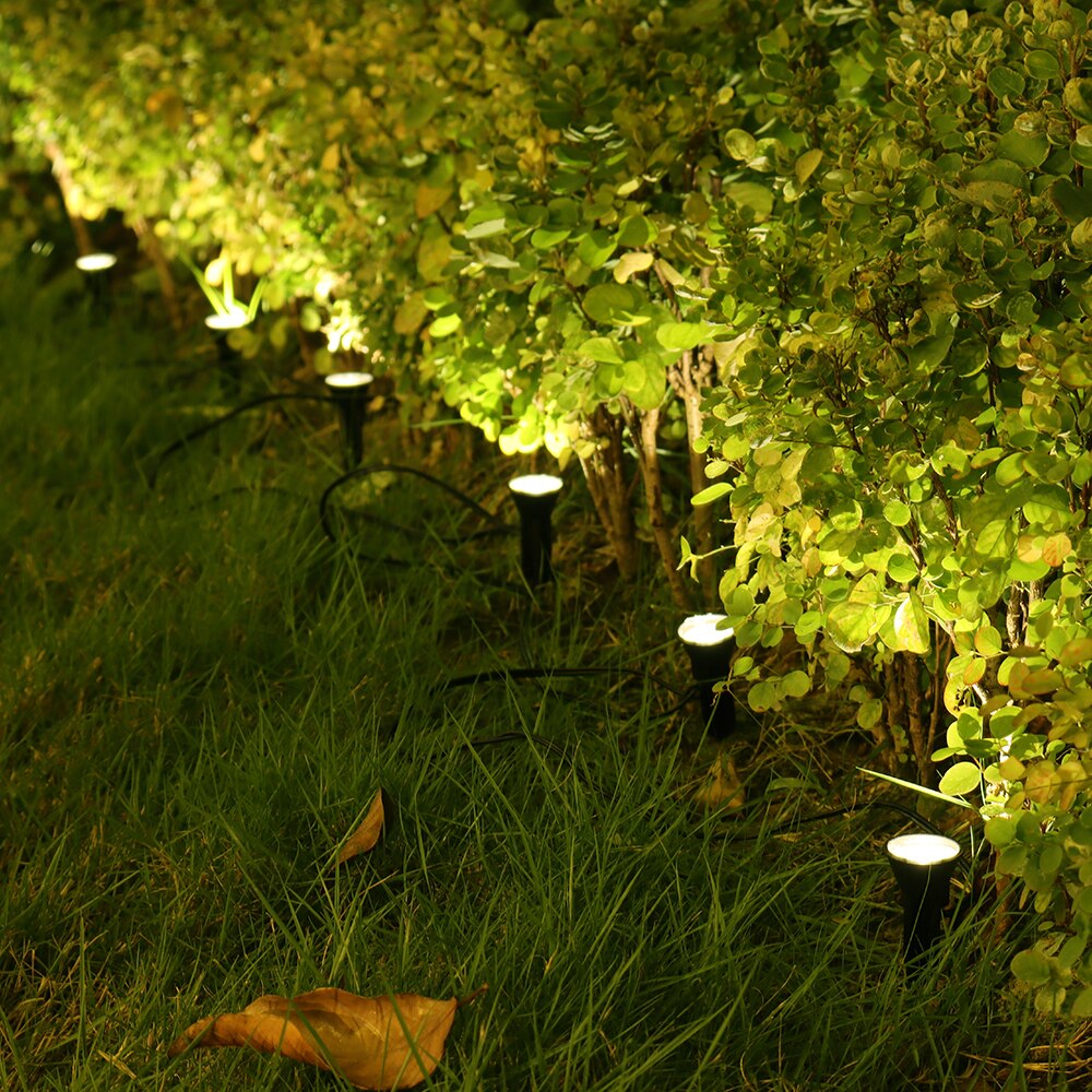 Style Garden Lawn Solar Powered Outdoor LED Spike Light Path Landscape Waterproof IP65 Mini Solar Flood Lawn Lamp