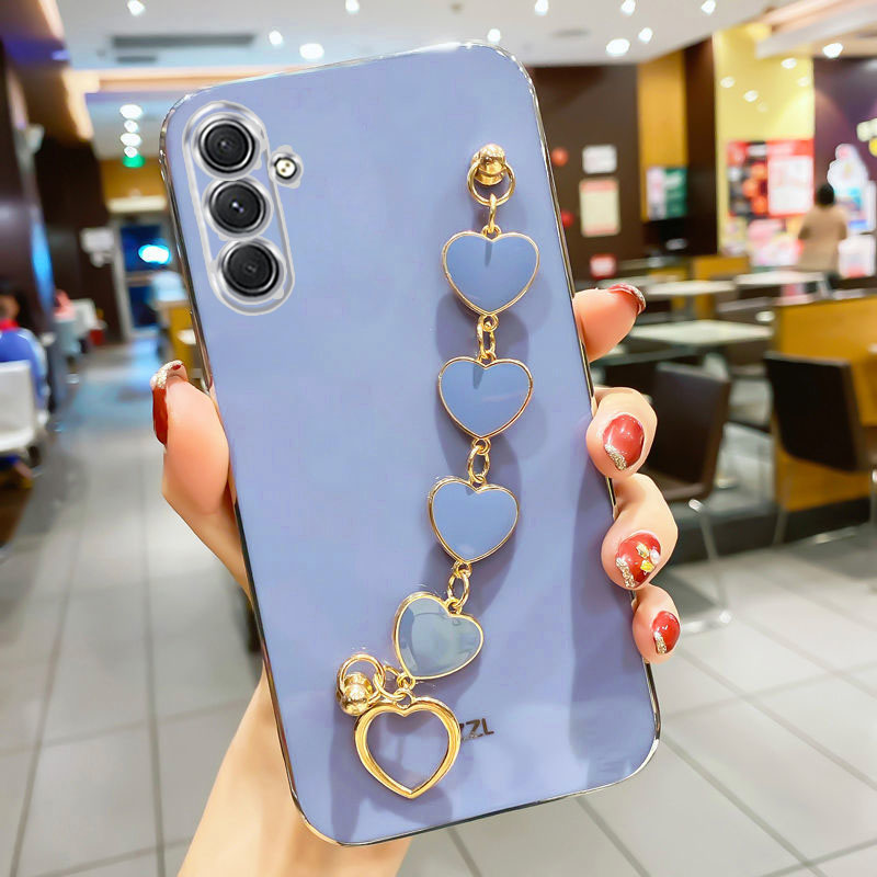For Samsung Galaxy A15 4G A25 A35 A55 5G A05S Luxury Plating Love Heart Bracelet Chain Case On A 15 25 35 55 05 Soft Back Cover