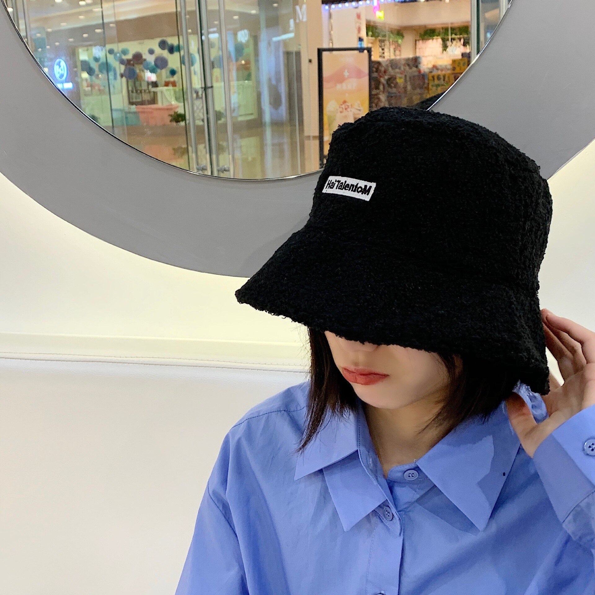 Sombrero de pescador de Cachemira para mujer, gorro redondo cálido de , de felpa de piel sintética, Retro, con letras estampadas, para invierno