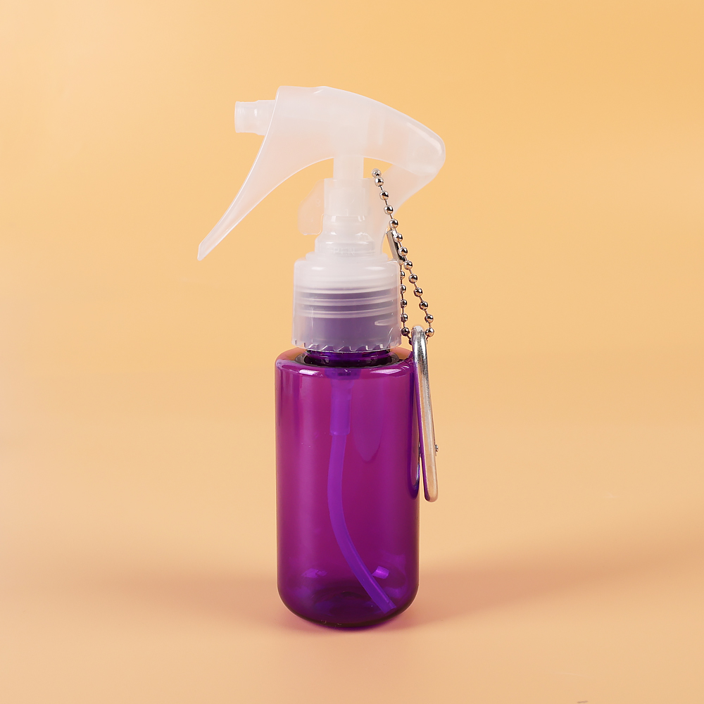 Botella con rociador llavero portátil, portátil, reutilizable, tamaño pequeño, pulverizador de Alcohol, desinfectante de manos, 60ml: Purple