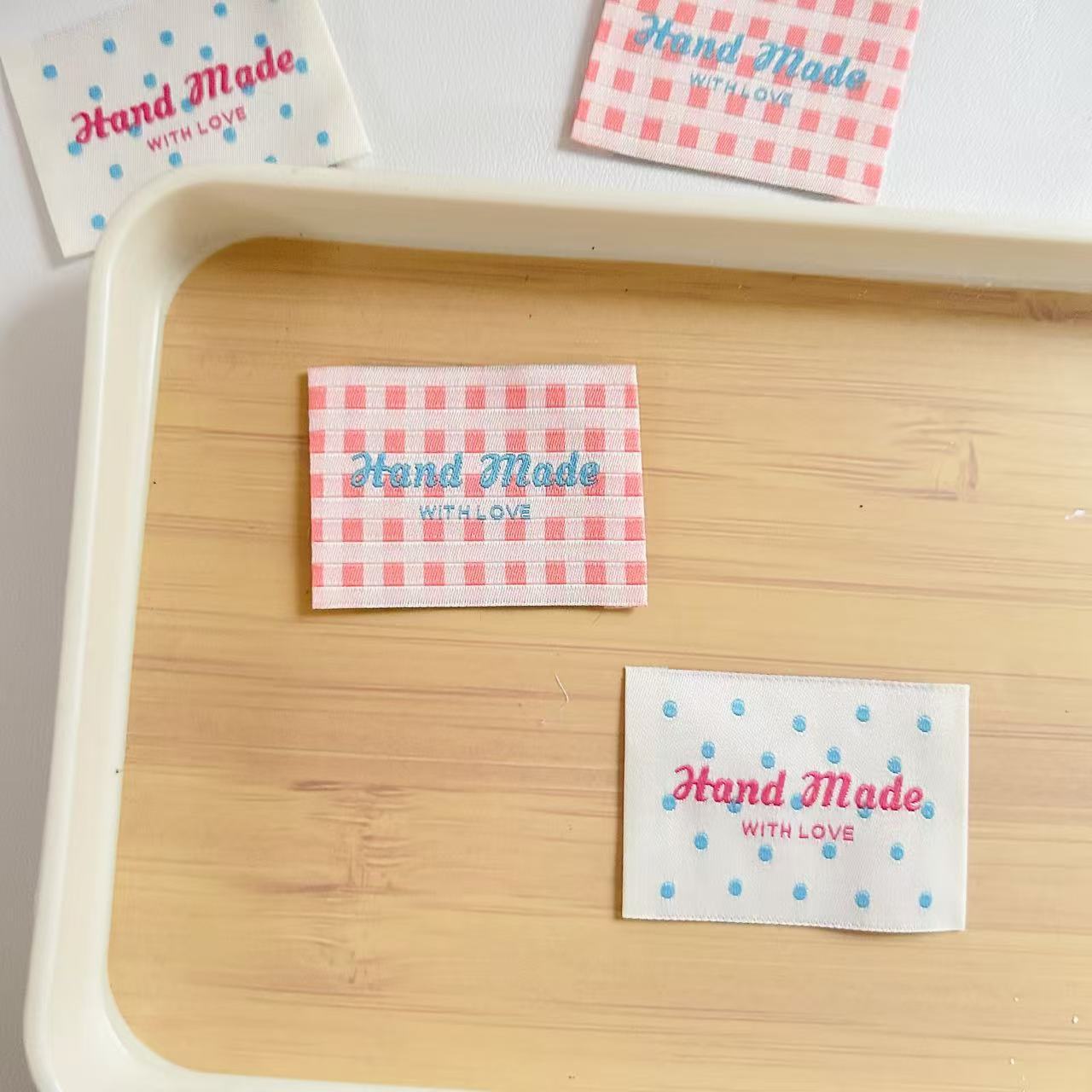 Handgemaakte stoffen labels – geruite en stippen geborduurde patches voor kleding, tassen, sokken, doe-het-zelf naailabels, klaar voor