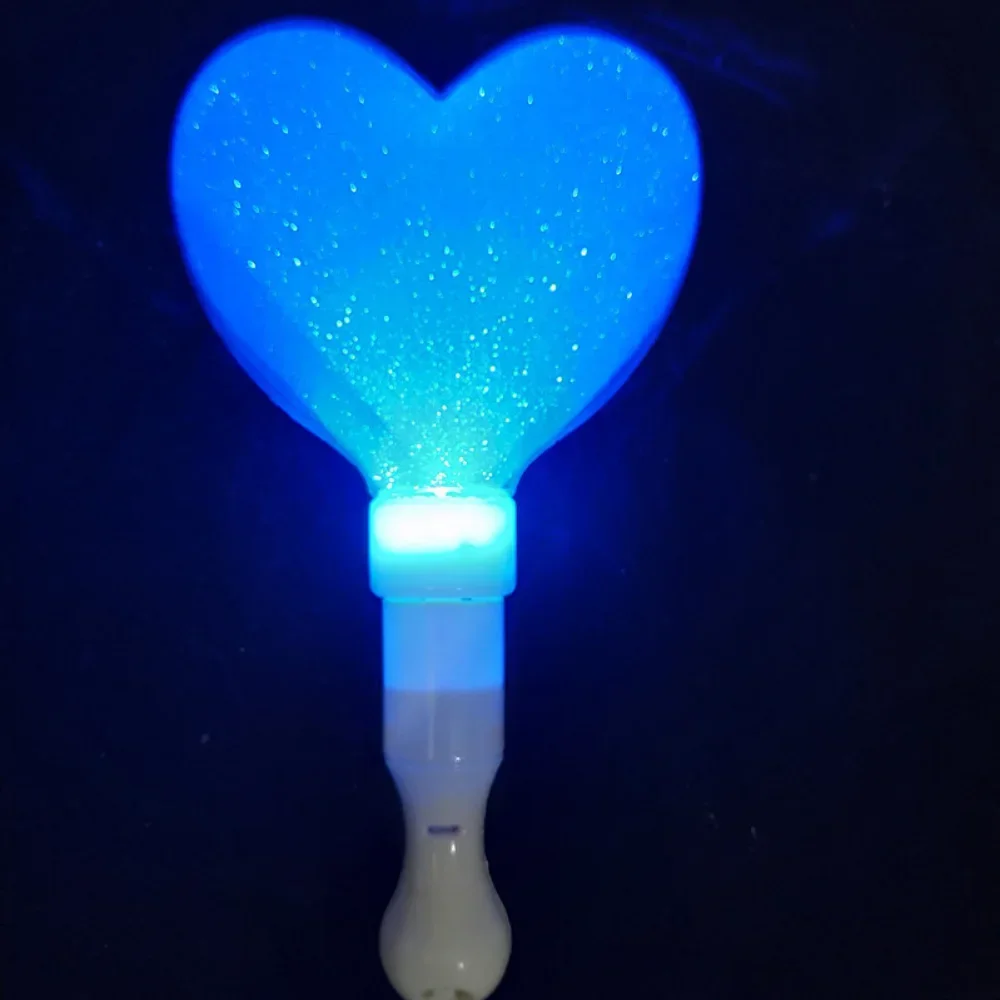 Herzförmige LED-Leuchtstäbe, Love Glow Konzert-Cheer-Sticks, batteriebetrieben, Konzert, Partyzubehör