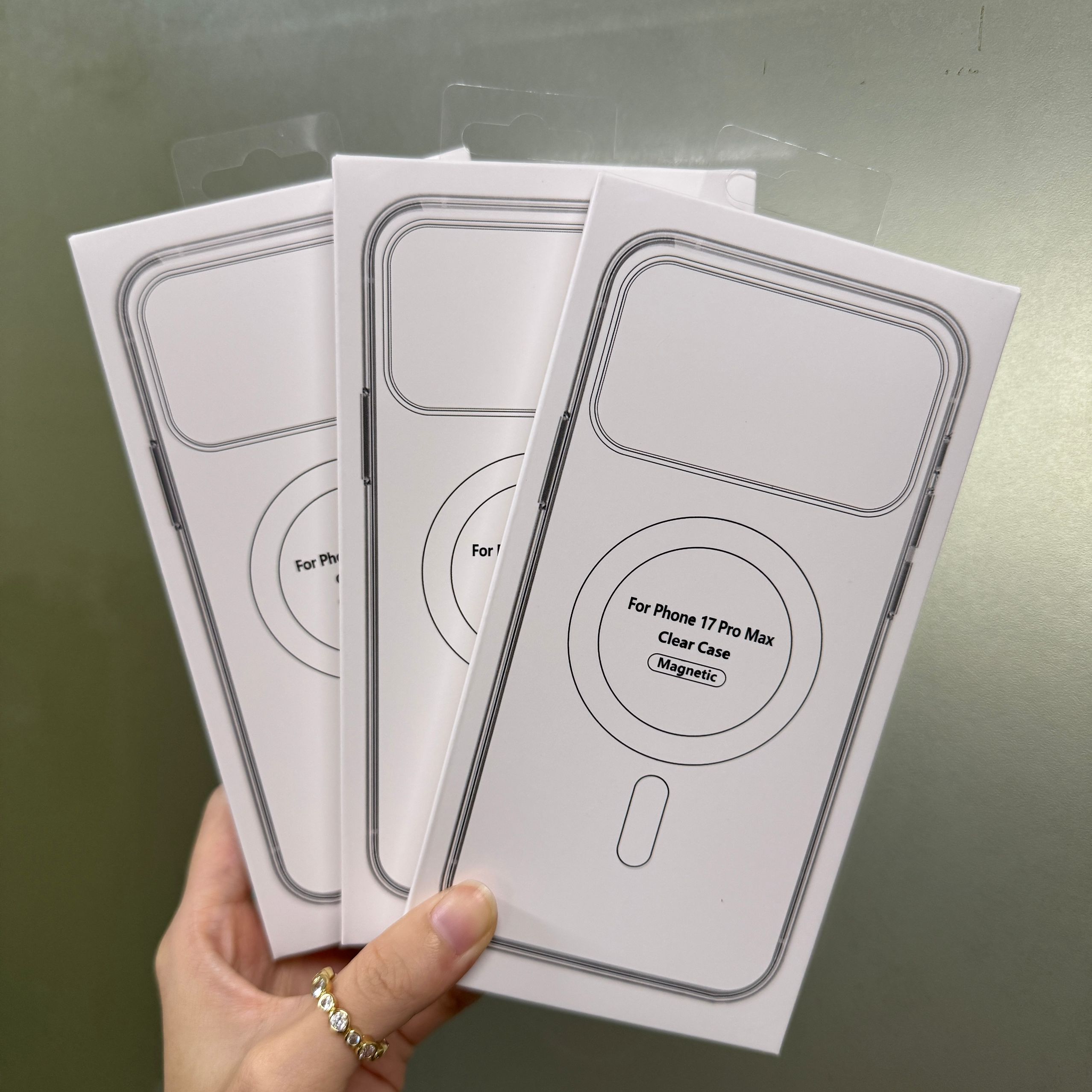 Nueva funda MagSafe transparente para iPhone 17 Air 17Pro 17 Pro Max 16 15 Plus 14 13 12 mini cubierta de carga inalámbrica a prueba de golpes con caja