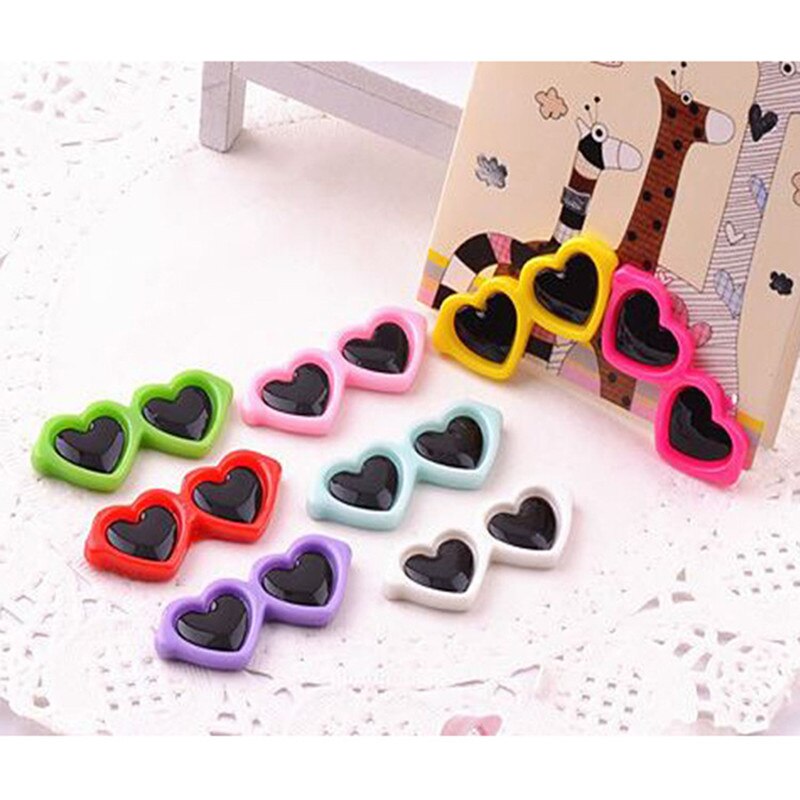 1Pcs Pet Mooie Hart Zonnebril Haarspelden Hond Bows Hair Clips Voor Puppy Honden Kat Yorkie Teddy Huisdier Haar decor Dierbenodigdheden
