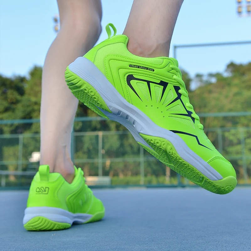 Chaussures de Badminton pour hommes, chaussures de Tennis de Table résistantes à l'usure, baskets d'extérieur antidérapantes pour Couple, chaussures de volley-ball de