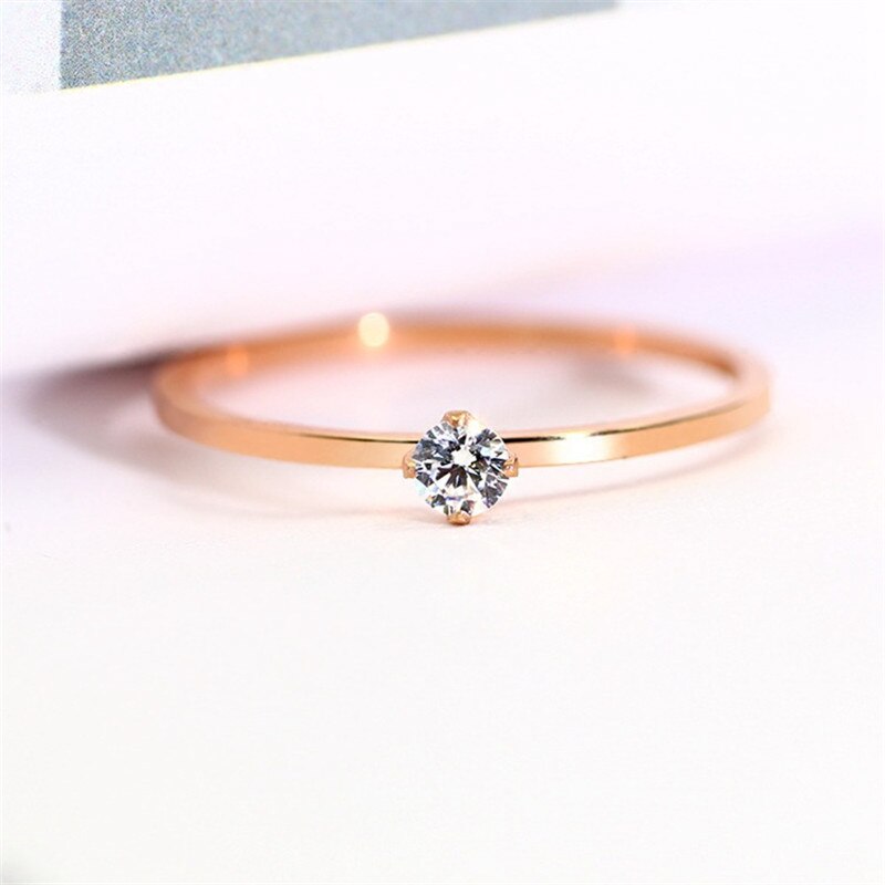 ZN Edelstahl Rose Gold Farbe Kleine Weiß Kristall Hochzeit Ring Minimalis Einzelne Zirkon Stapeln Dünne Ringe Für Frauen