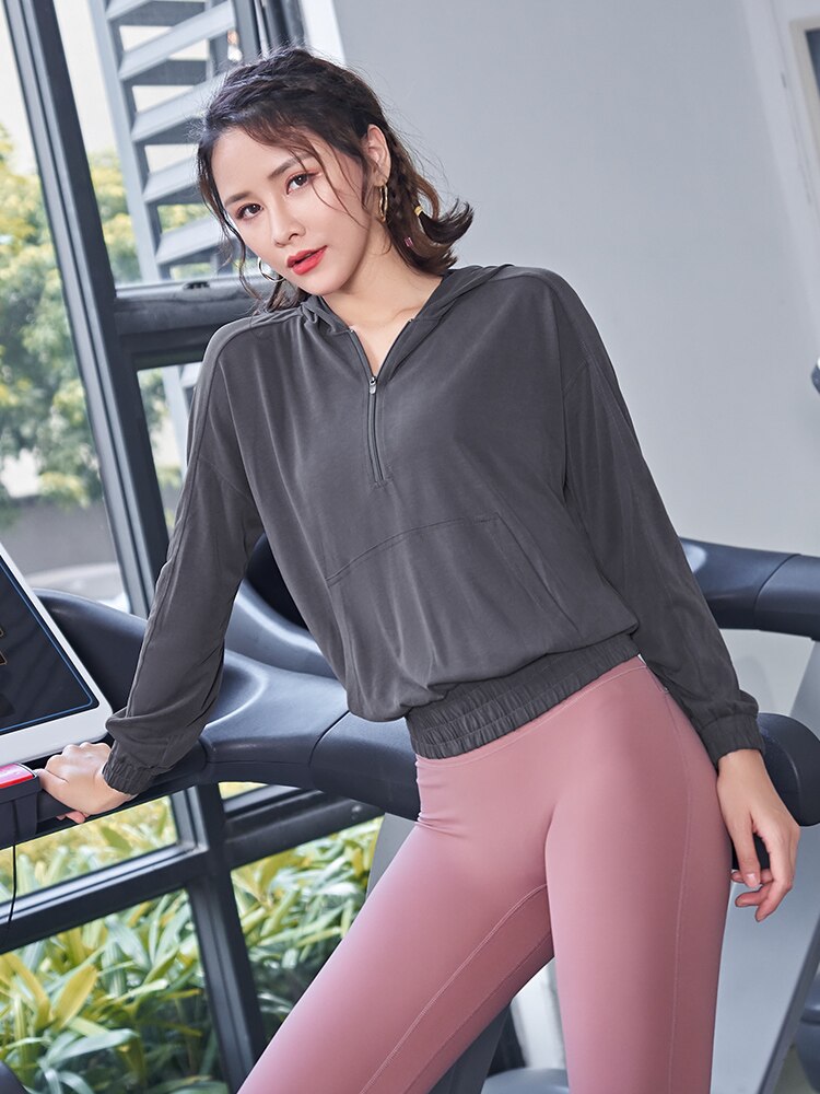 Camisola de esportes com capuz feminino casual correndo nude pele-friendly roupas de fitness solto e de secagem rápida pulôver de mangas compridas topo
