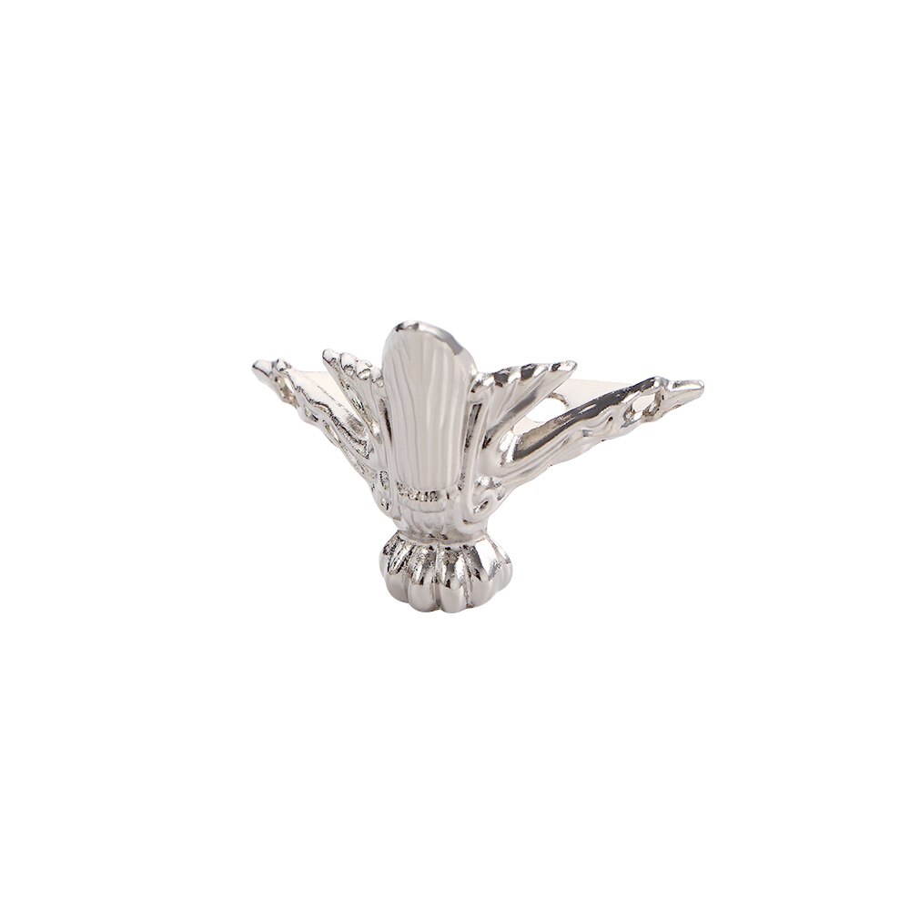 4 Pcs/lot Antique Wood Box Corner Brackets Protector Triangle Carved Decorative Bracket For Furniture Hardware: silver