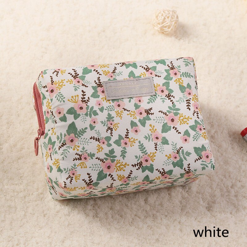 Multifunction Portable Sweet Floral Pattern Travel Organizer Large Capacity Wash Bag Cosmetic Bag Makeup Pouch Toiletry Kit: White