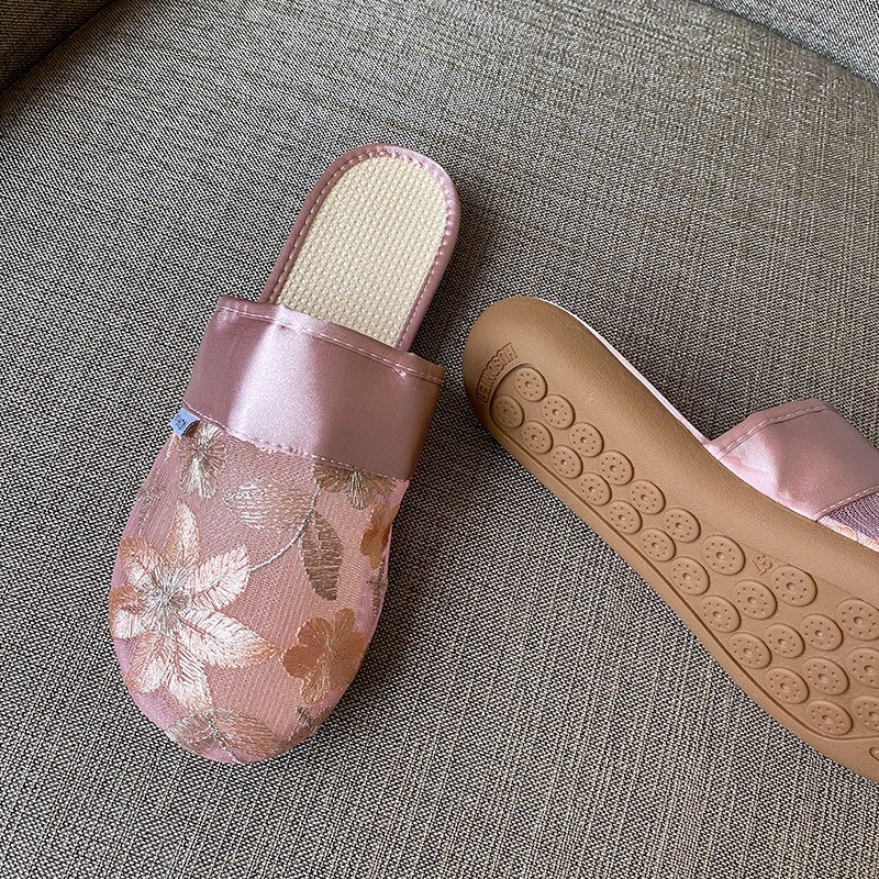 Slippers Voor Vrouwen Vrouwelijke Muilezels Schoenen Platte Mode Borduurwerk Ronde Neus Zomer Schoenen Vrouw Slides Zwart Plus Size 40