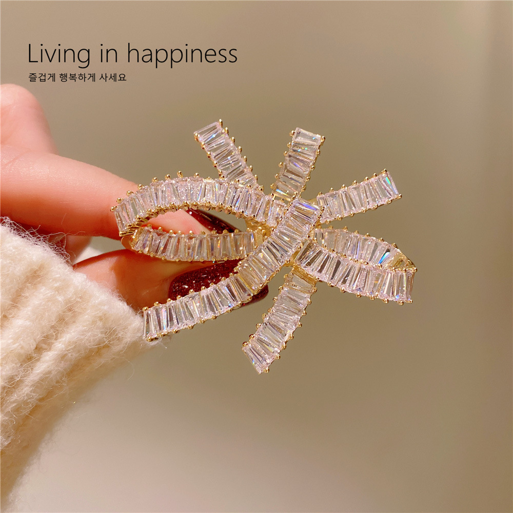 Broches Voor Vrouwen Luxe Zirconia Strik Corsage Trui Pak Pin Accessoires Fijne Sieraden Broche Valentijnsdag