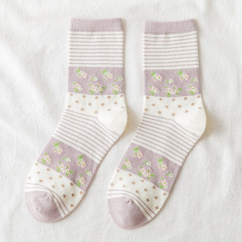 Sarjakuva eläimet kirjonta söpöt naisten sukat japanilaiset kawaii röyhelösukat kukkakuvioiset pitkät sukat jouluvuoteen& #39 #39: 4