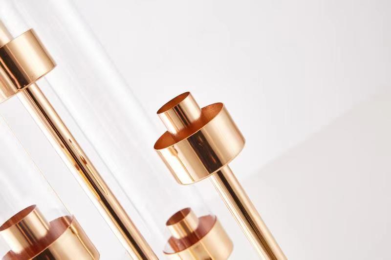 Candelabros de metal elegantes de 5/6 cabezales con acabado dorado para centro de mesa o cable de carretera