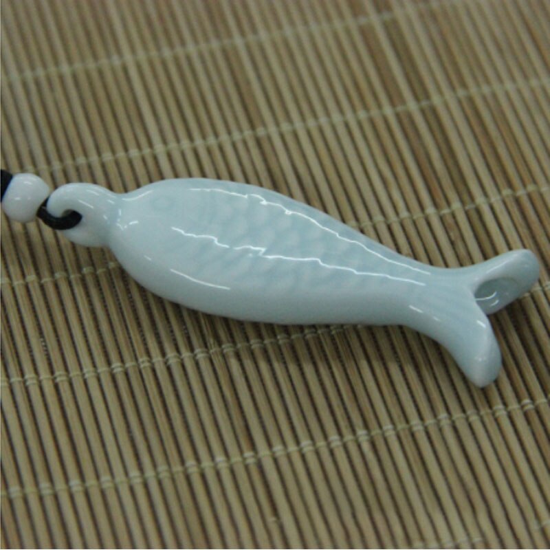2022 Retro pesce fischio etnico in ceramica fischio fatto a mano bambini cartone animato souvenir squadra sportiva fischio ciondolo regali cheerleading: 6x2cm-Azure