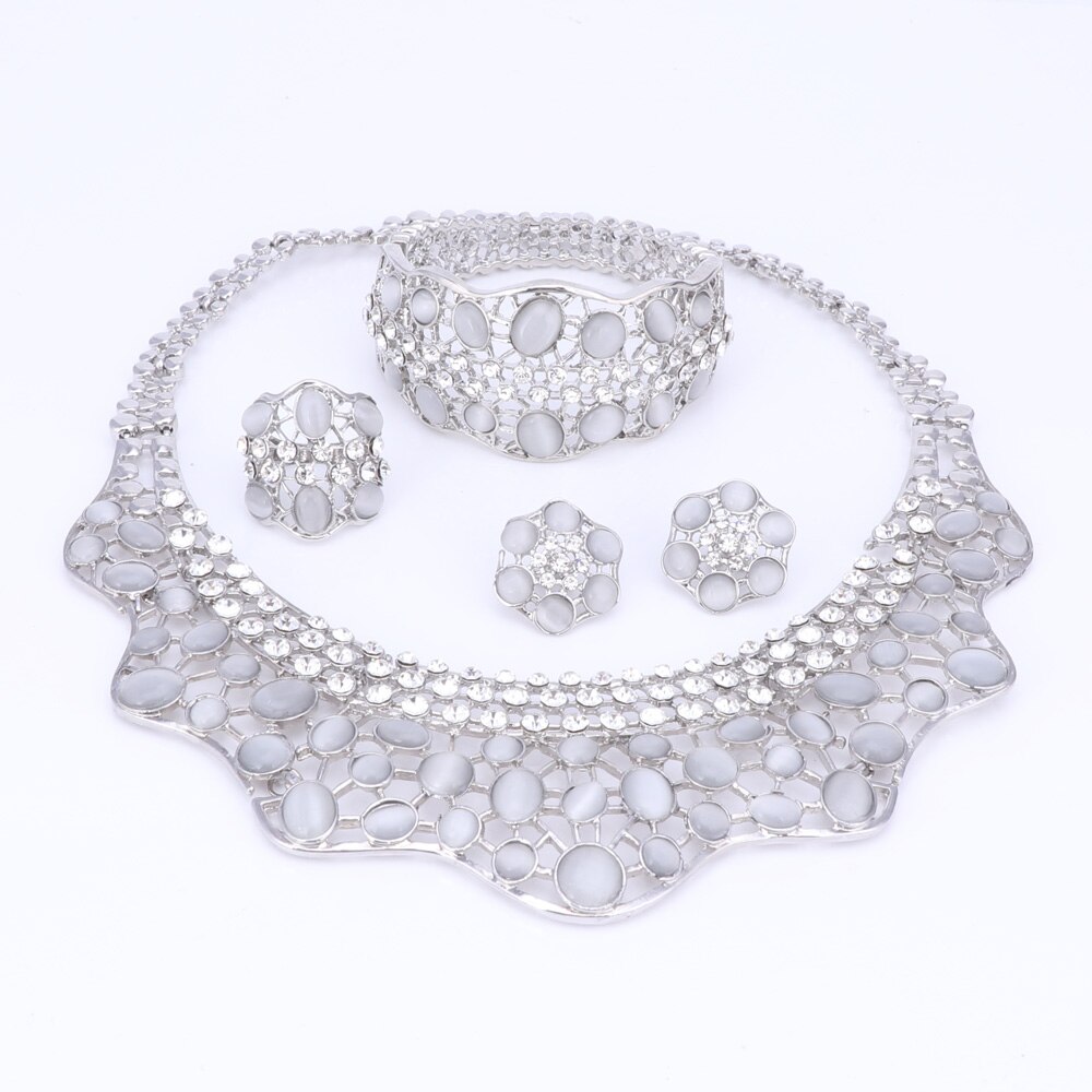 Mooie ketting armband oorbellen ring fijne afrikaanse sieraden sets kralen goudkleurig dubai bruiloft: Zilver