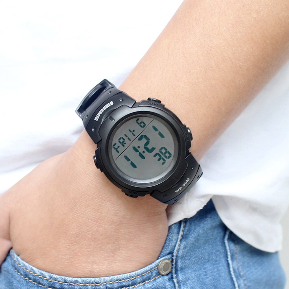 Skmei utendørs sportsklokke herre stor urskive enkle klokker kalender pu stropp 5 bar vanntett digital klokke reloj hombre 1068