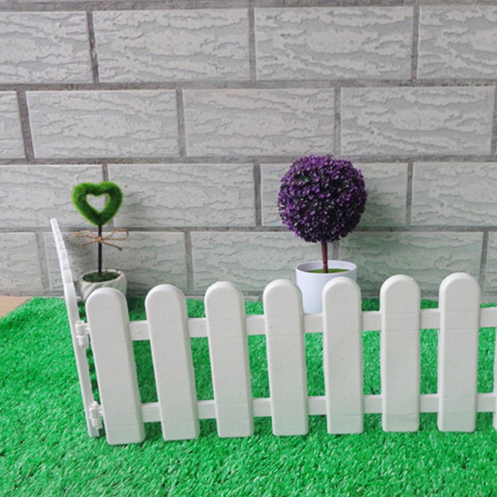 1 Pcs Christmas Decorative Fence Plastic Fence Flower Pots Lawn Festive Supplies DIY Beautiful White 17*21cm Enclosure