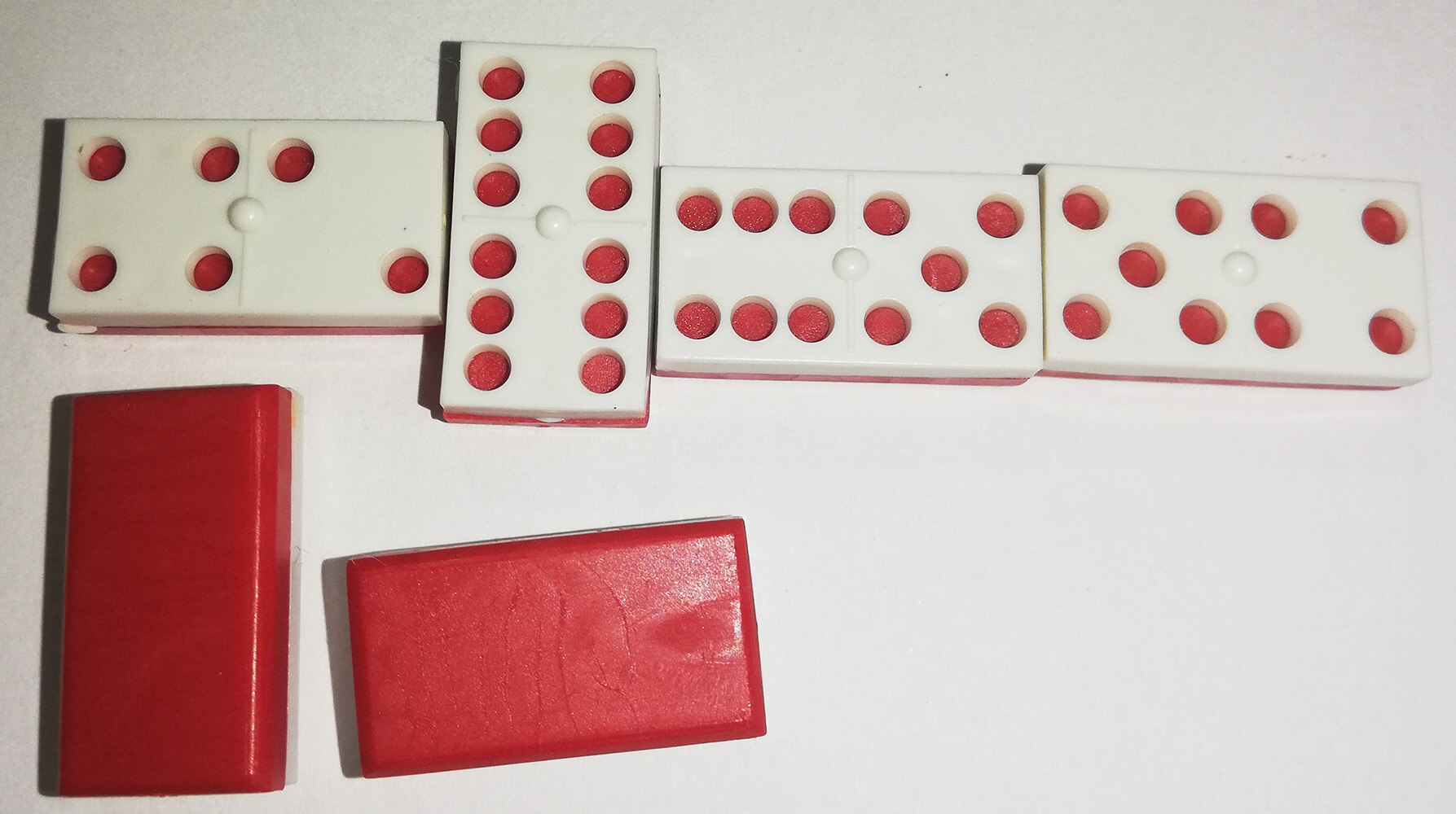 Domino, Mini Dominó 28 fichas fabricado en España juego mesa ideal para viaje camping jugar en familia