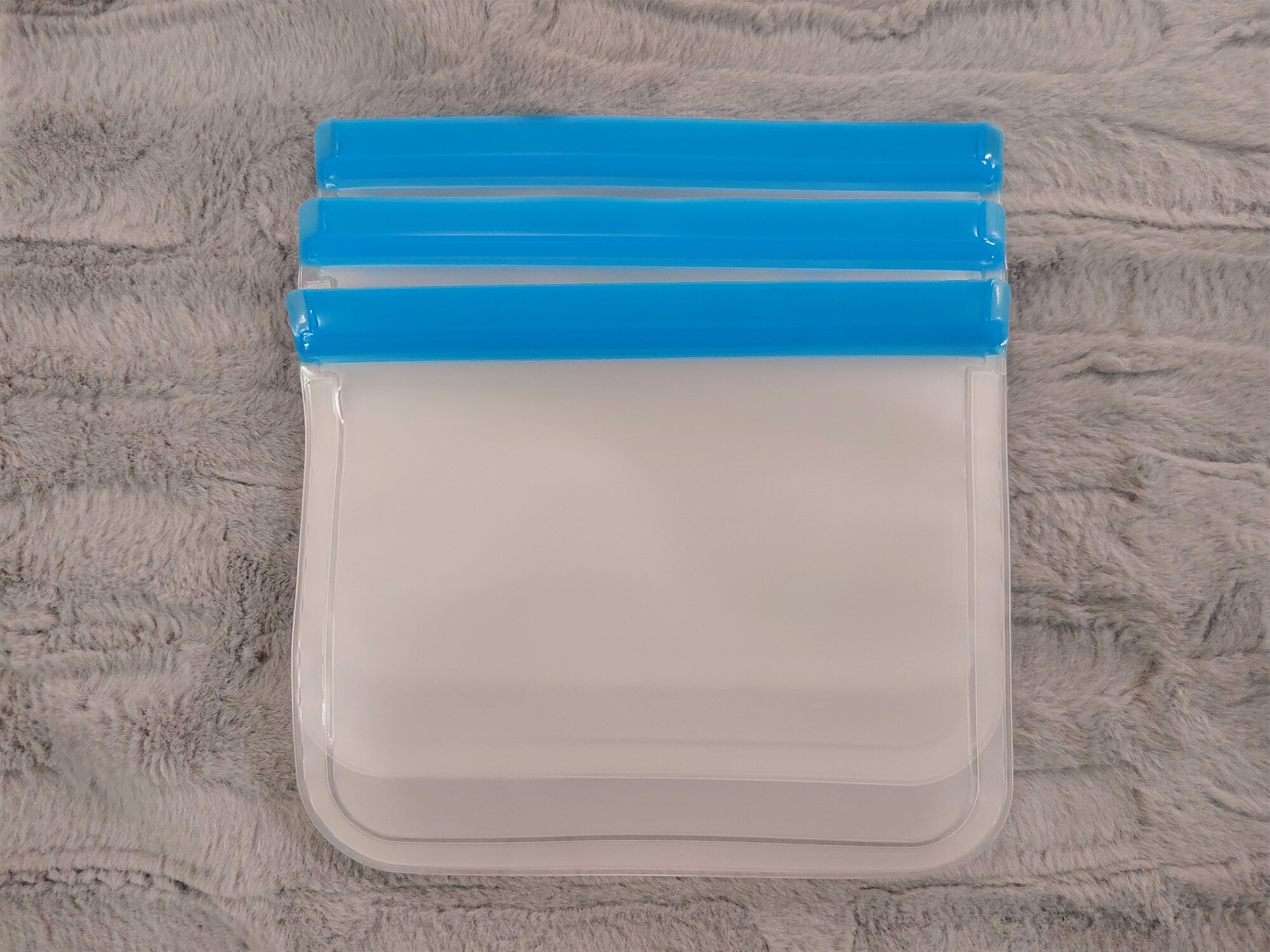 3 Pcs Reusable Silicone Food Bags, Resealable Leak Proof Storage Container Reusable Ziplock Bag Eco Friendly Food Packaging: 22x18cm