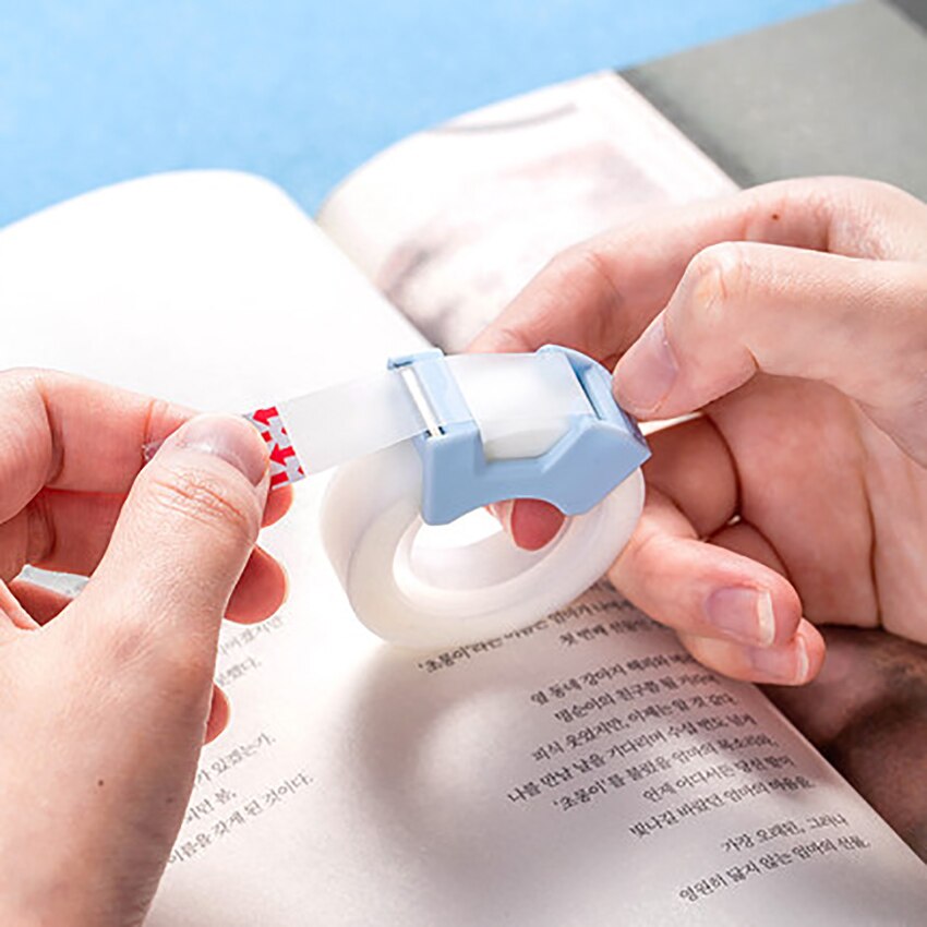 1 sæt beskyttende tape dispenser med skrivbar usynlig tape 50um*12mm*20y(18.3m)  studerende selvklæbende tape sæt papirvarer