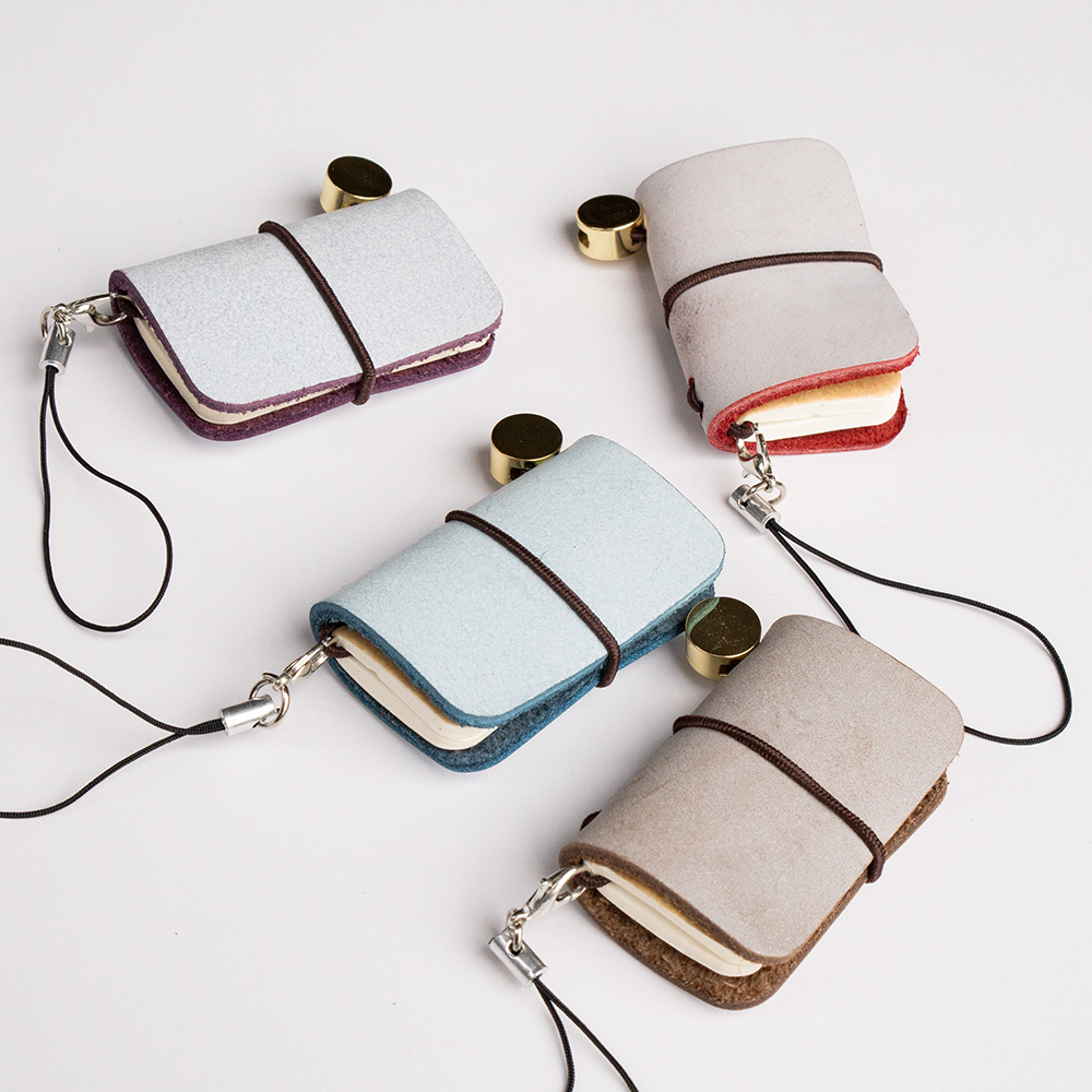 Ultra Mini notebook Traveler's manual Retro Leather style book Applicable to hang Decoration Diary book notepad 32 sheet 64 page