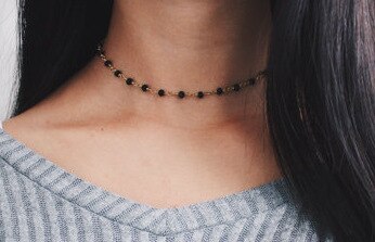 Kolyebead ketting bohemian stijl eenvoudige sieraden handgemaakte stenen witte parel restauratie natuurlijke ketting wit zijn: Zwarte kralen