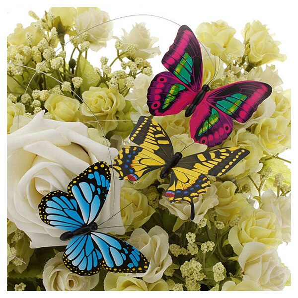 Soldrevet 3 stk dansende flyvende sommerfugl med pind til dekoration af havehaveplanter
