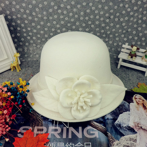 Herbst Winter Wolle Boater Flache Top Hut Für Frauen Filz Breiter Krempe Fedora Hut Jazz Kappe Klassischen Bowler Gambler top Hut: White peony