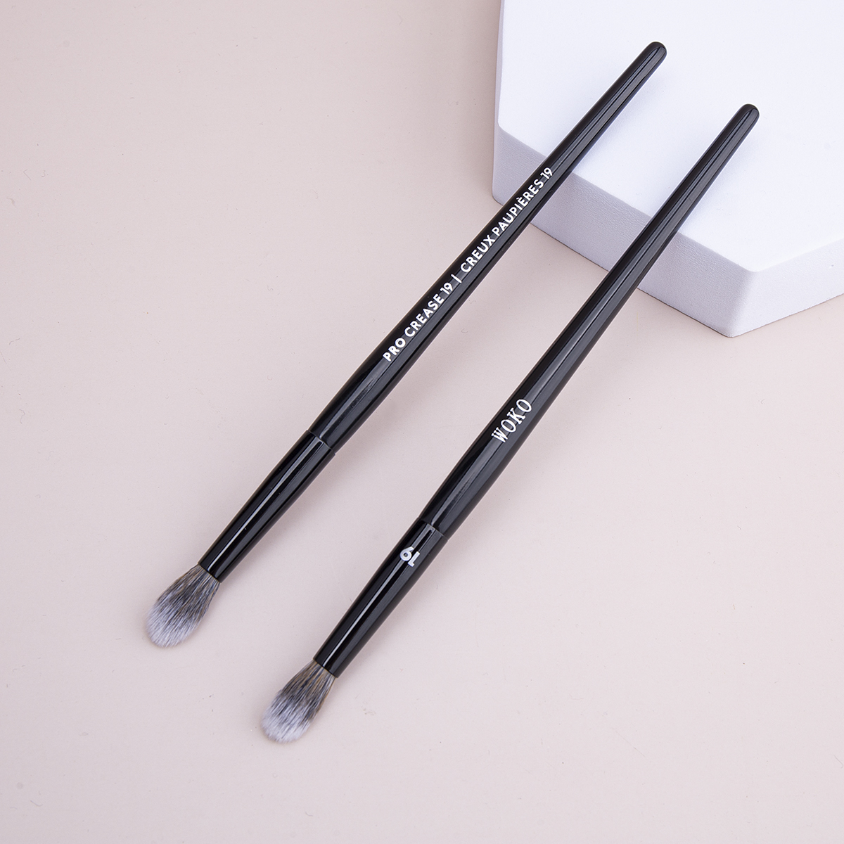 WOKO 19 Brocha para pliegues Sombra de ojos Brocha para mezclar manchas Brocha de maquillaje Cónico Preciso Sombra de ojos en polvo Brocha para pliegues