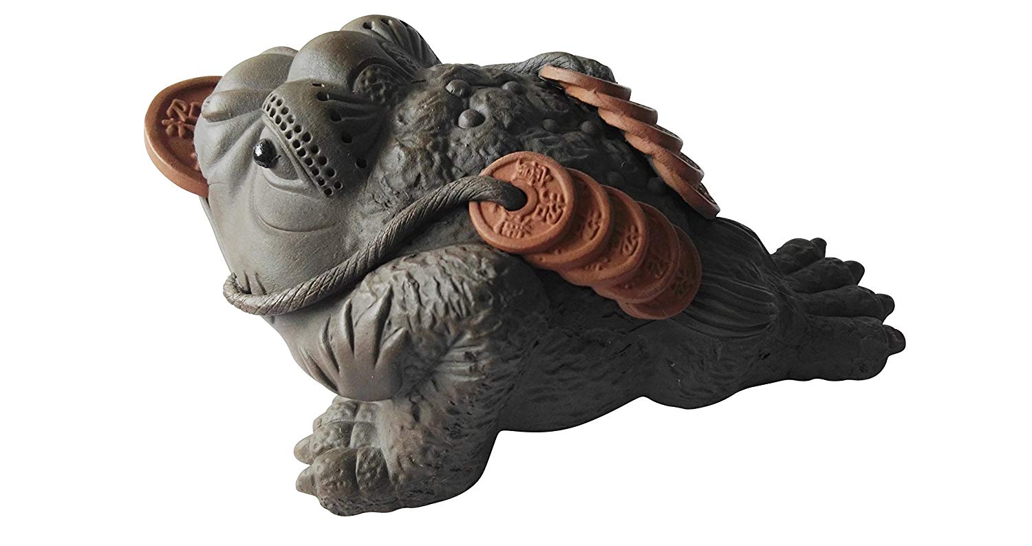 Chinese Tea Pet Zisha Lucky Toad Traditional Handmade Purple Clay Teapet on Kung Fu Tea Tray Kept by Collectors for Prosperity