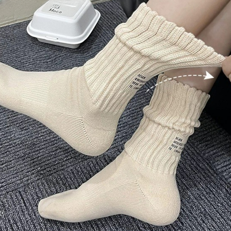 Lustige Stickerei-Buchstaben-Baumwollsocken, koreanische Straße, europäische und amerikanische -Socken, Faden-Mittelrohrsocke für Männer und Frauen