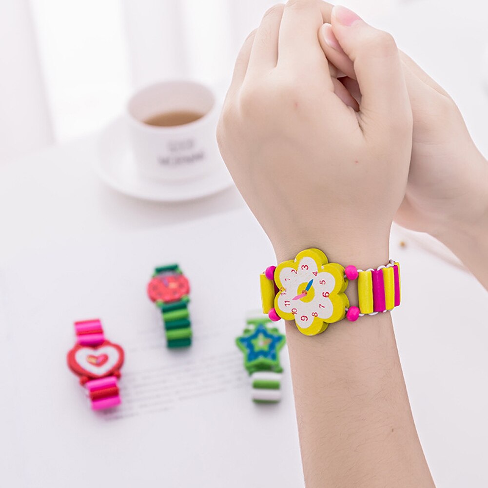 Kleurrijke Hart Ster Bloem Leuke Kids Houten Flexibele Armband Horloge Elastische Polsbandje Decoratie Speelgoed