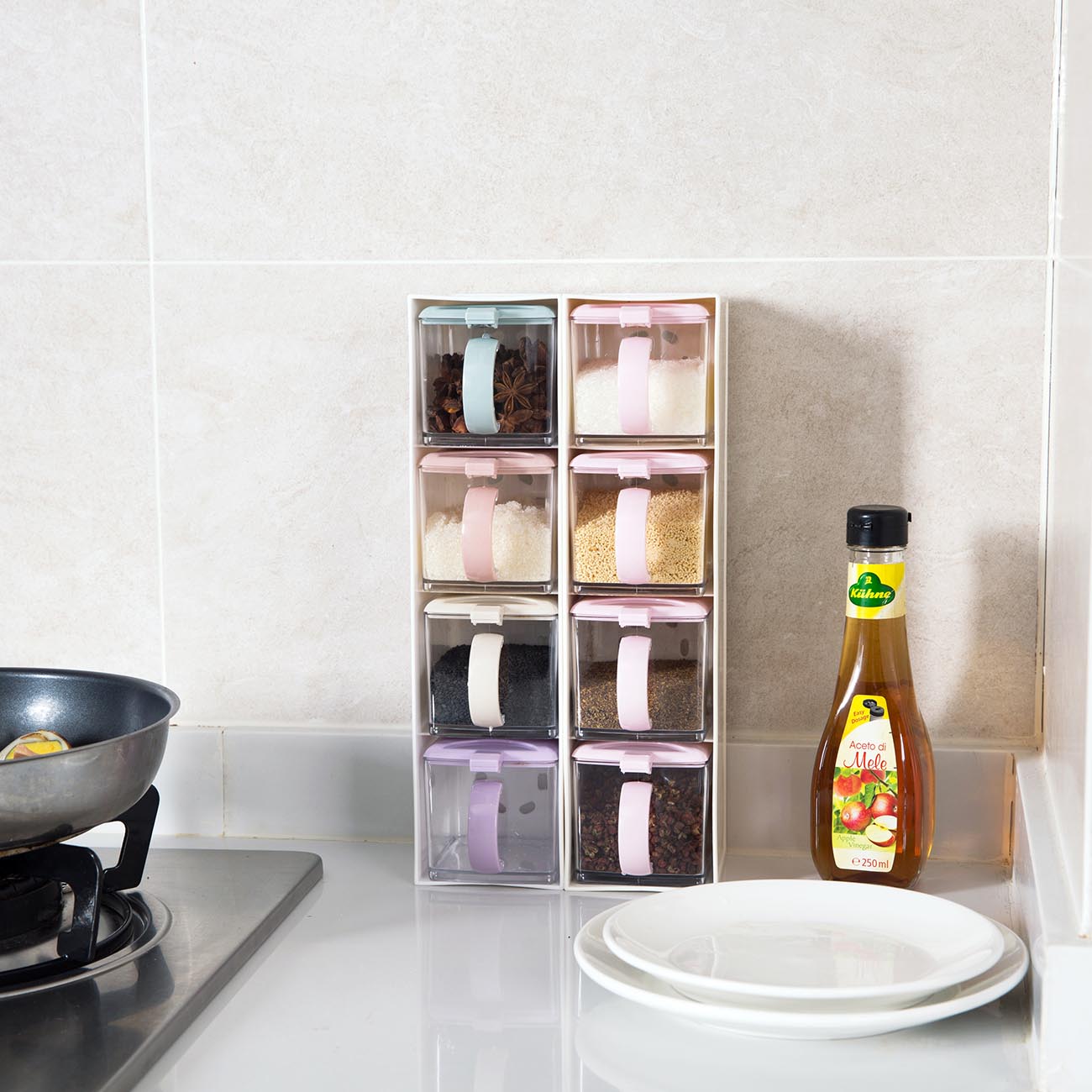 OTHERHOUSE 4Pcs Seasoning Box Jar Spice Rack Salt and Pepper Container Kitchen Spice Jars Boxes Cruet Seasoning Bottles Pot BBQ