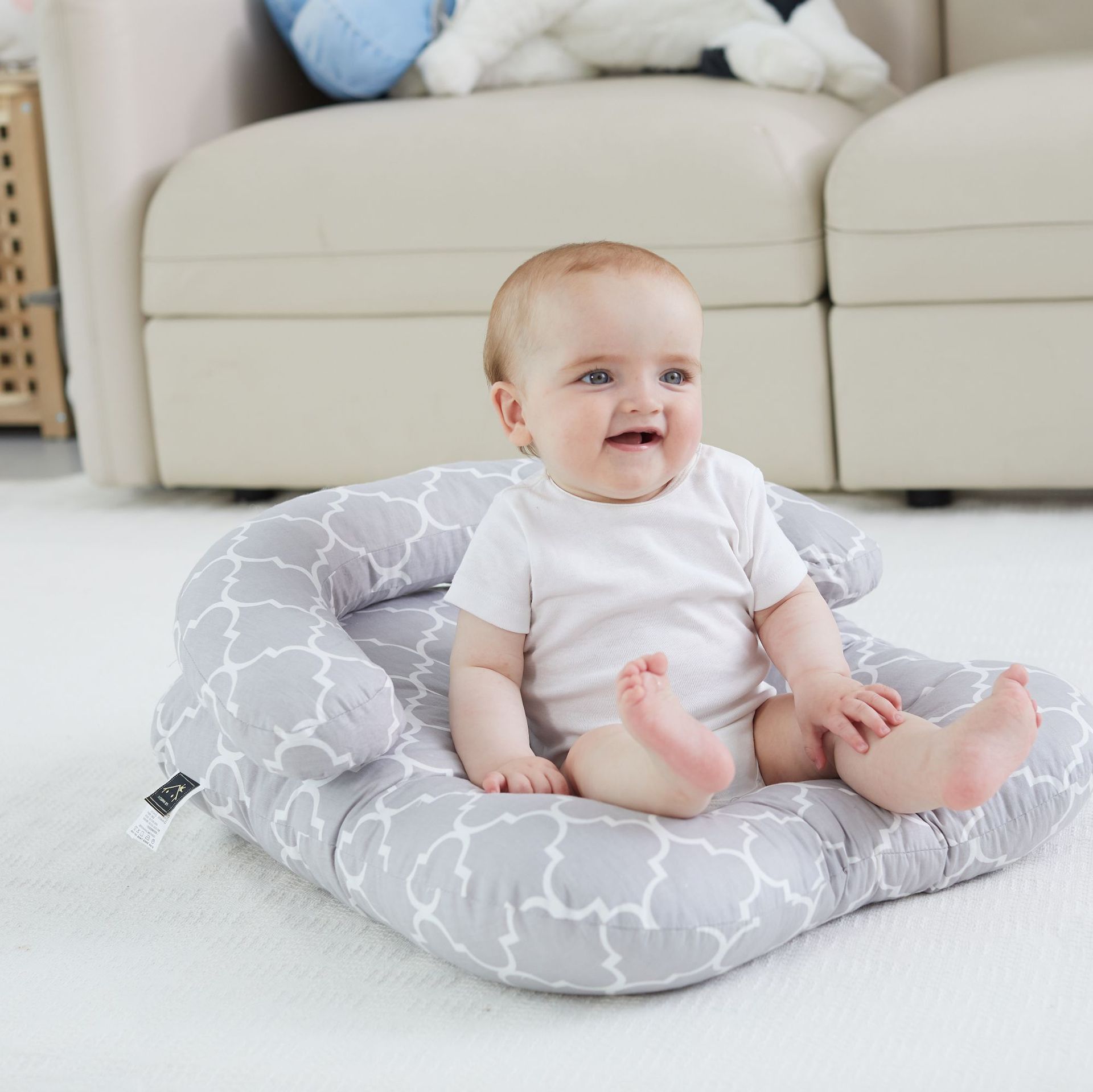 Baby Anti-Overflow Milk Pillow Anti-Spits Pillow Newborns Feeding Magical Bionic Baby Pillow Anti-Spits Bed: Geometric Gray