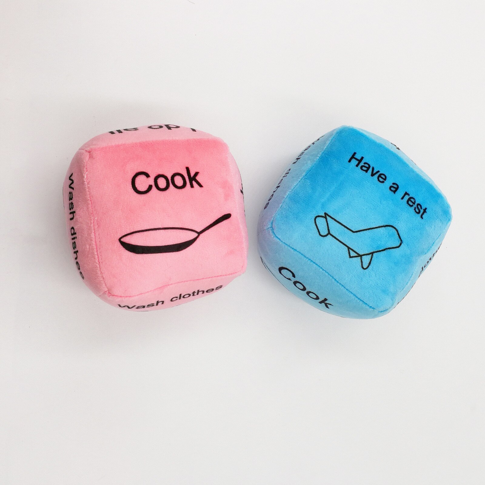 1Pcs Grappig Paar Familie Willekeurige Gelukkig Huishoudelijk Dice Decompressie Knuffel Thuis Decompressie Speelgoed Sofa Tafelblad Decoratie