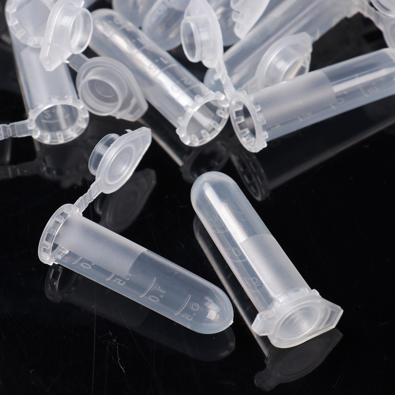30 kleine testflesjes kweekbak van helder plastic microcentrifugebuis met schaalverdeling, lekvrije monsterpot, vloeistofextractiecontainer