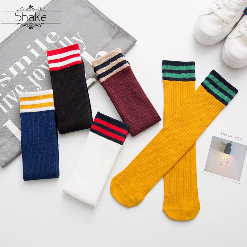 Schudden harajuku Leuke Japanse High School Meisjes Katoen lange sokken Losse Gestreepte Multi kleuren vrouwen Crew Sokken voor Herfst Winter